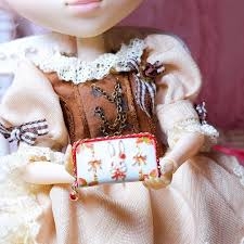 おすすめのミニ財布教えてください