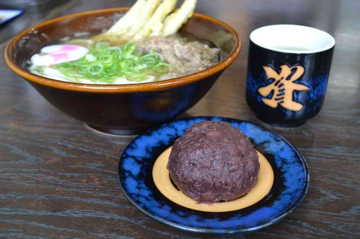 「資さんうどん」店内で迷惑動画 投稿の女に罰金30万円の略式命令 小倉簡易裁判所