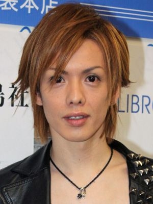 有名人の名前を思い出して脳トレするトピ