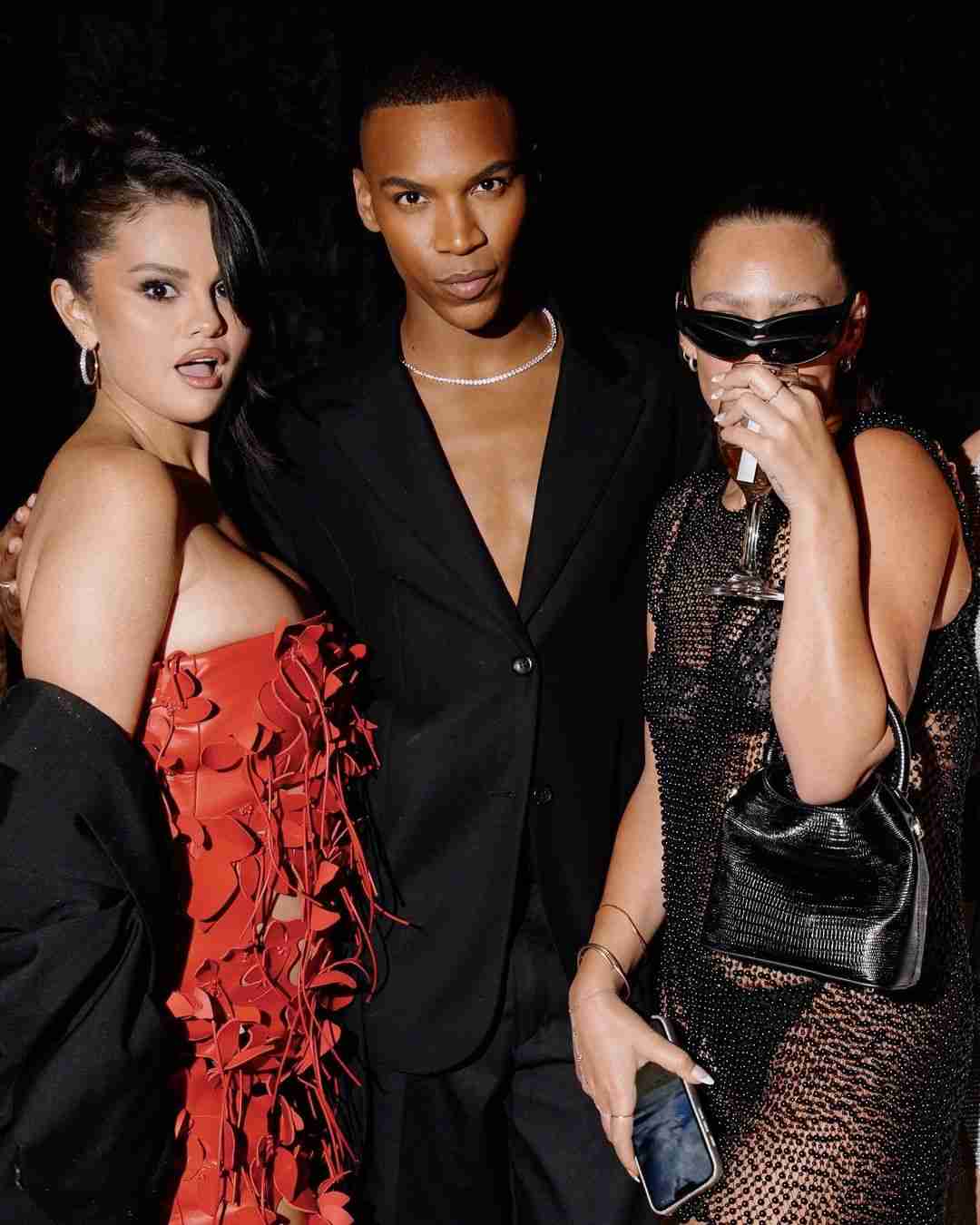 セレーナ・ゴメスがセレブ友のフォローを次々解除　SNSに嫌気さした？