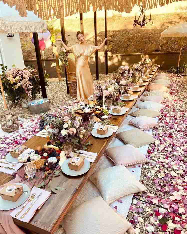 セレーナ・ゴメスがセレブ友のフォローを次々解除　SNSに嫌気さした？