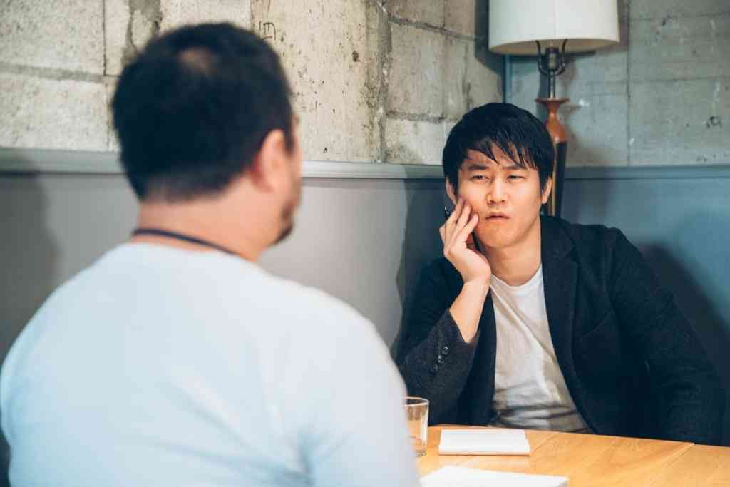 鳥羽シェフ、不倫発覚後の映画チケット販売　監督は公開に難色「恩を仇で返したくない」　予告に妻子の姿