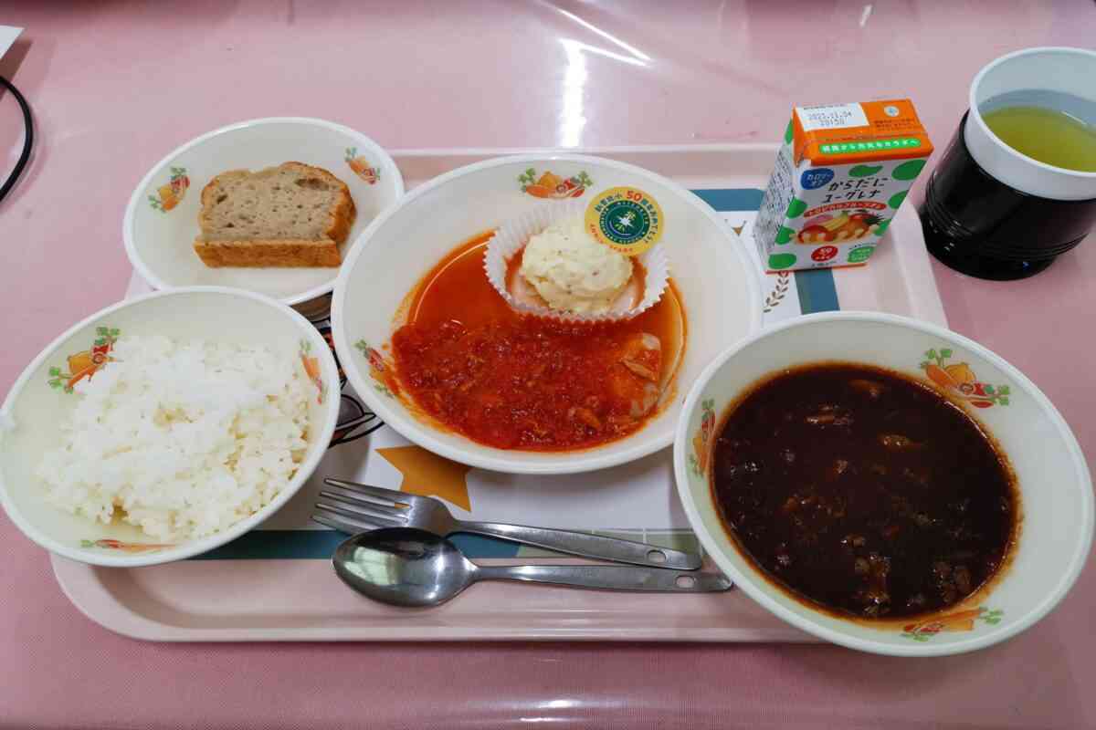 鳥羽シェフ、不倫発覚後の映画チケット販売　監督は公開に難色「恩を仇で返したくない」　予告に妻子の姿