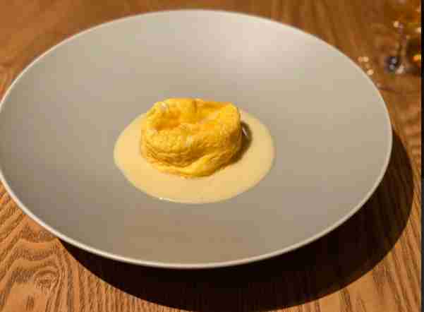 鳥羽シェフ、不倫発覚後の映画チケット販売　監督は公開に難色「恩を仇で返したくない」　予告に妻子の姿