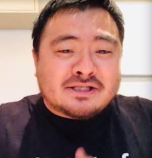 鳥羽シェフ、不倫発覚後の映画チケット販売　監督は公開に難色「恩を仇で返したくない」　予告に妻子の姿