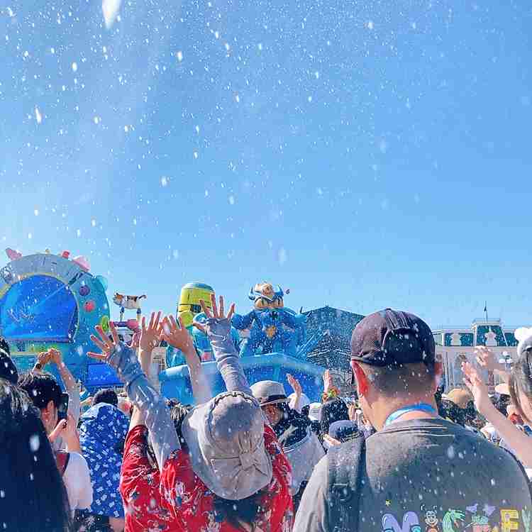 真夏のテーマパーク