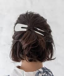 簪(かんざし)を使っている人