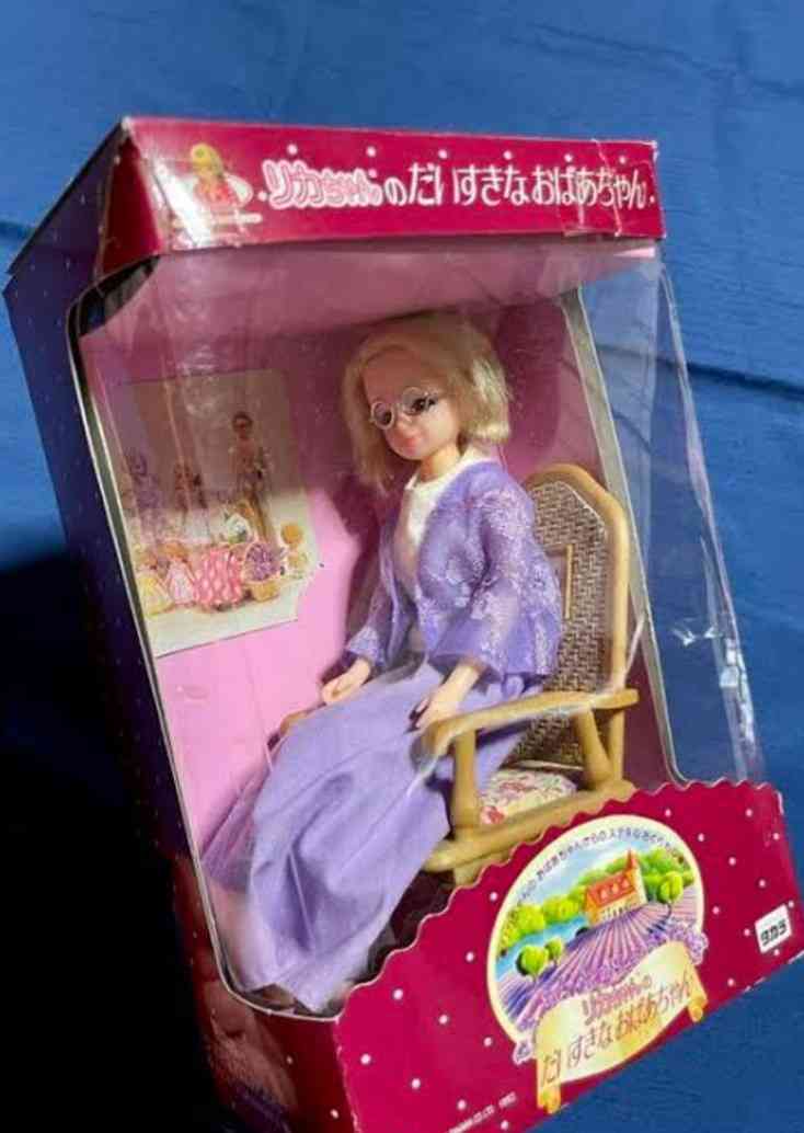 リカちゃん母方の祖父「だいすきなおじいちゃん」が初登場
