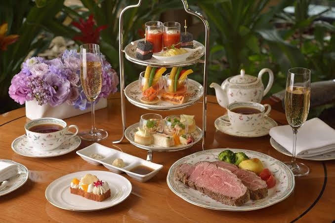 英国発祥のハイティー、人気上昇…「貴族の習慣」アフタヌーンティーより豪華な食事