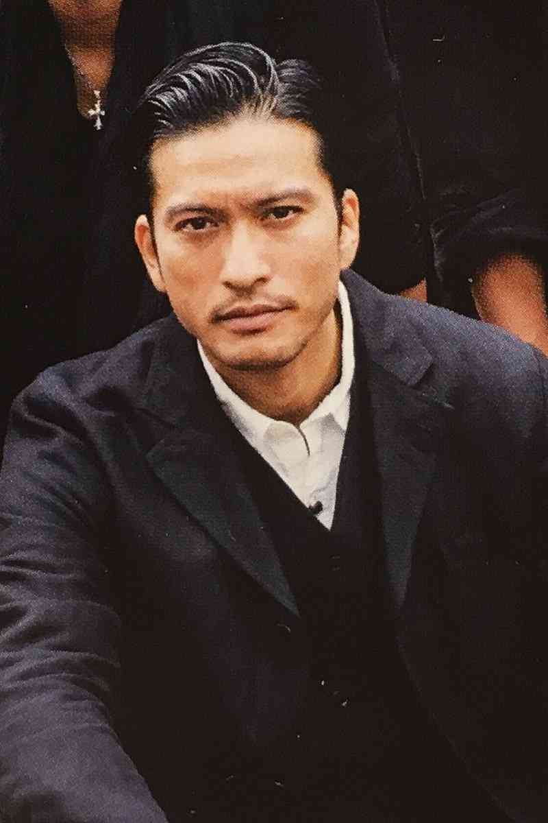 元TOKIO・長瀬智也、ワイルド味増した最新ショットに驚きの声　「ハリウッド俳優」「渋みが加わってヤバい」