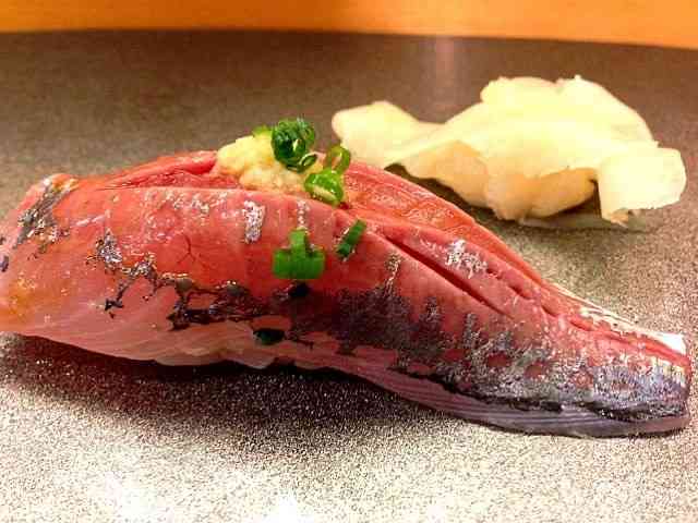 1番最初に食べる寿司ネタは何ですか？