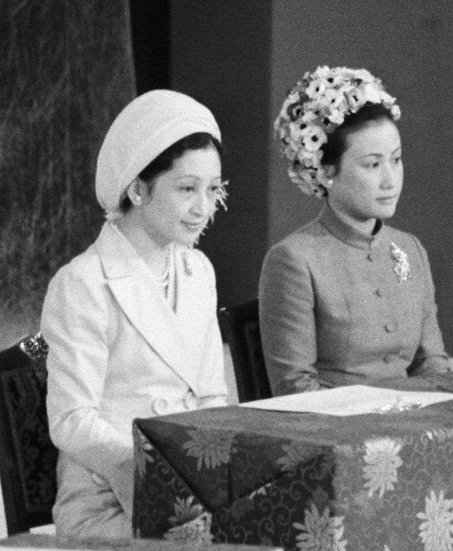 カップ&ソーサーどちらかが割れたらどうしてますか？