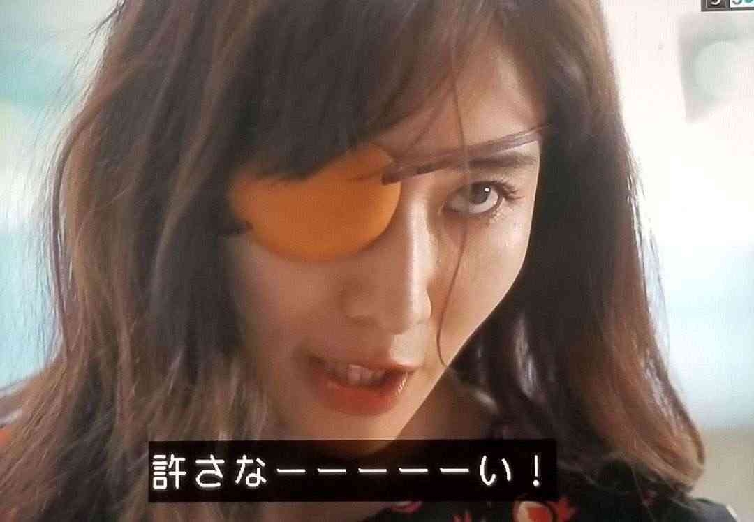 鈴木亮平、綾瀬はるか主演『リボルバー・リリー』に出演 眼帯つけたビジュアルも公開