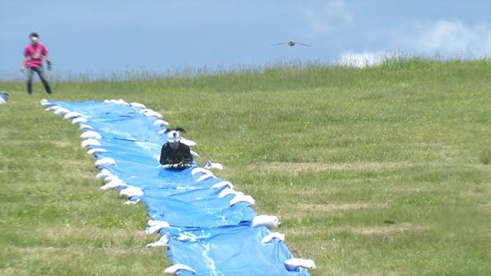 瑞穂ハイランドのウオータースライダーで事故、男児が意識不明の重体