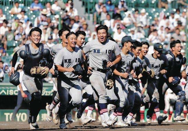 大阪府が高校授業料完全無償化を決定　世帯年収の上限撤廃、来年度から段階的に導入