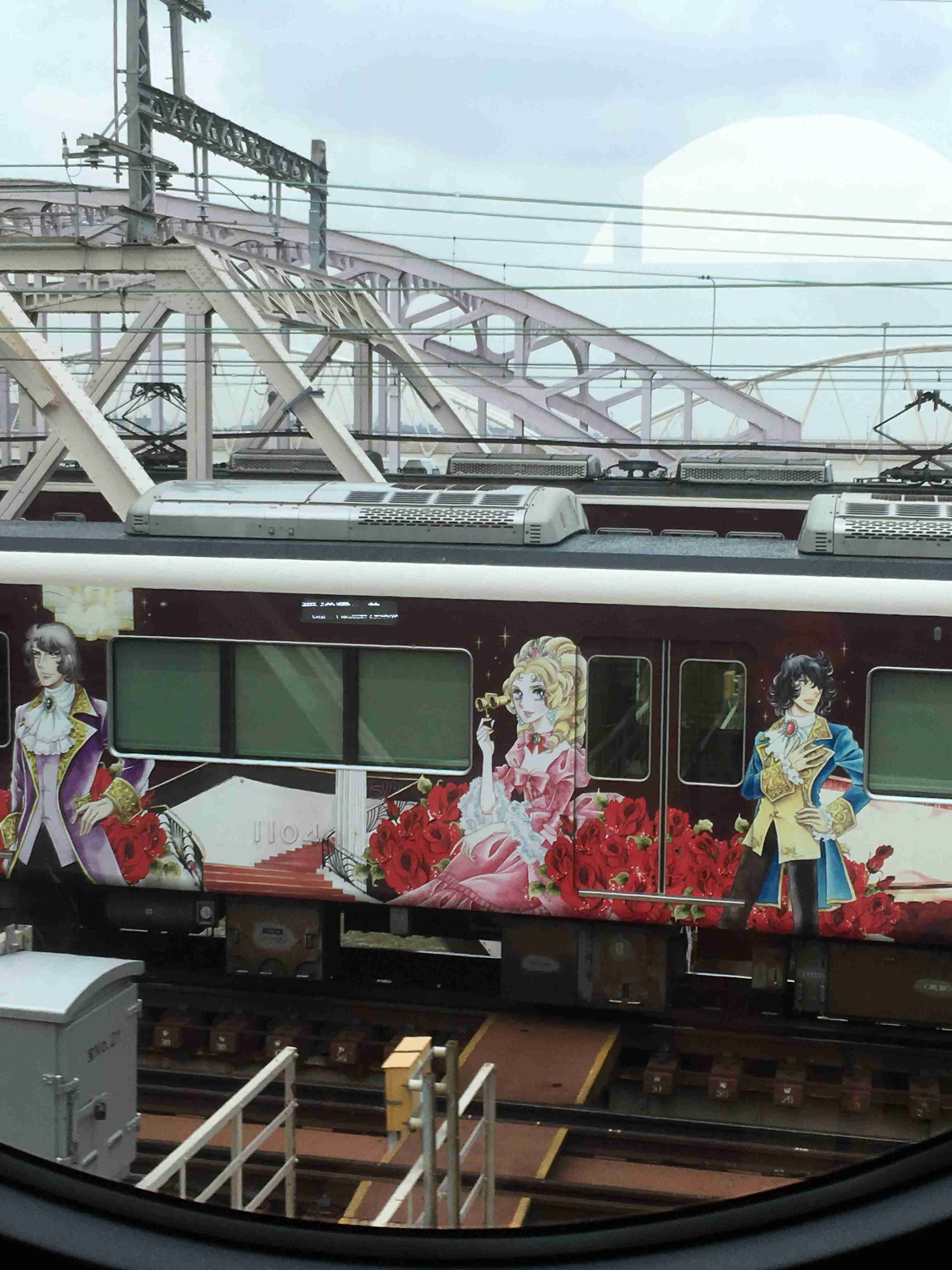 「本当に危ない」阪急電鉄『ちいかわ』コラボ列車 相次ぐ注意喚起 夏休みゆえか？