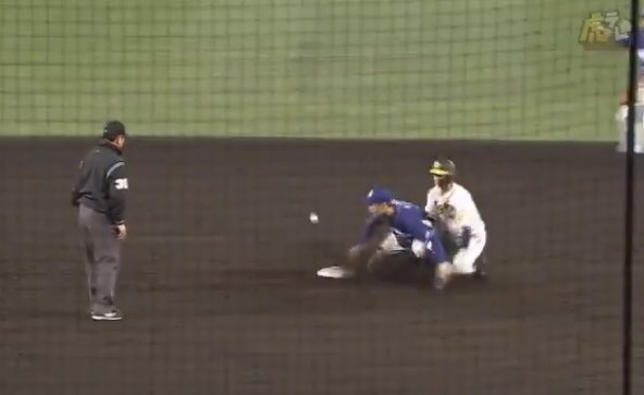 判定に阪神ファン激怒!?　ゴミ投げ込み、相手ヒーローインタビュー時に「六甲おろし」合唱　ネットで物議