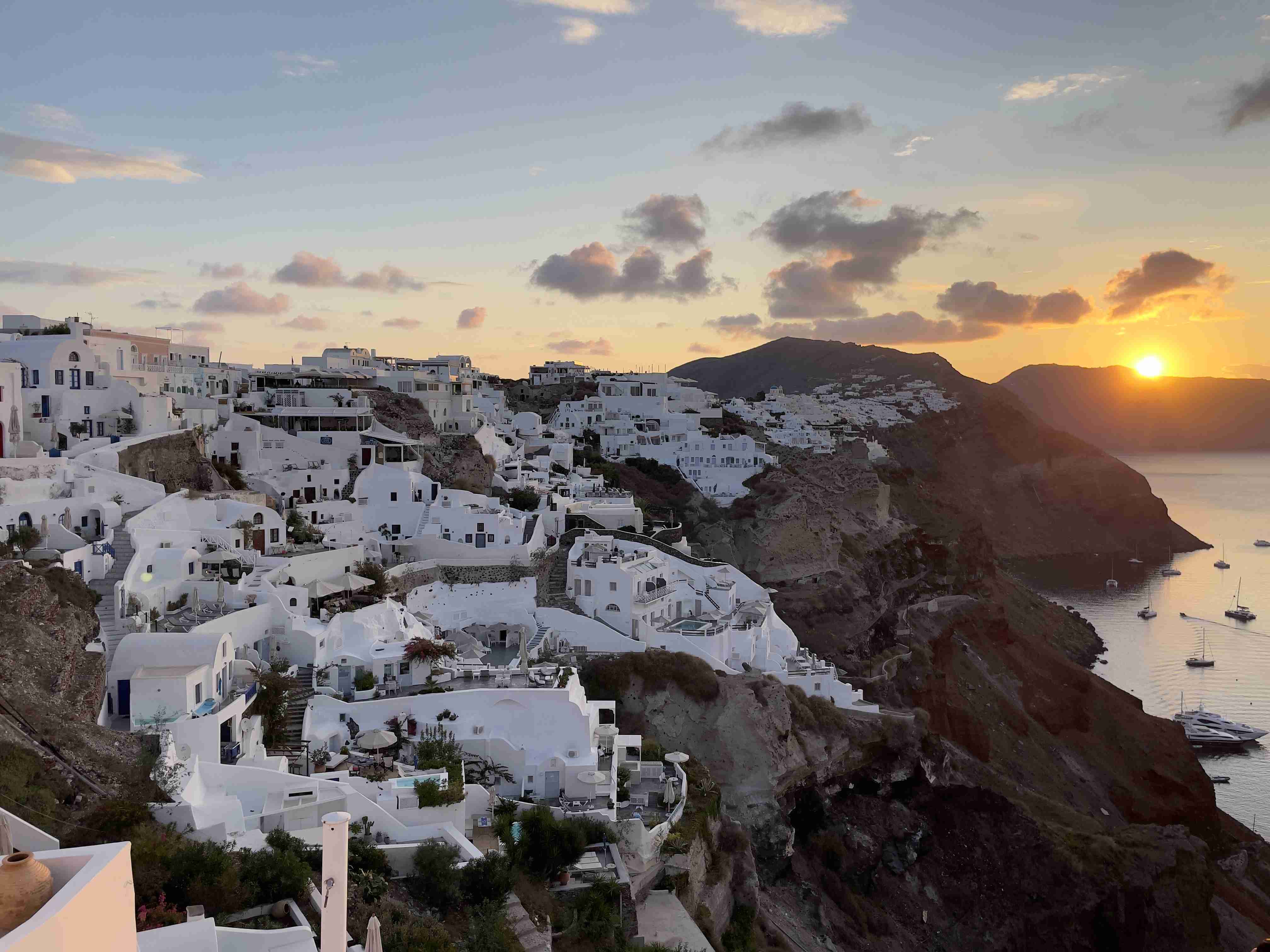 自分で撮った海外の写真を貼ってどこの国か当ててもらうトピ