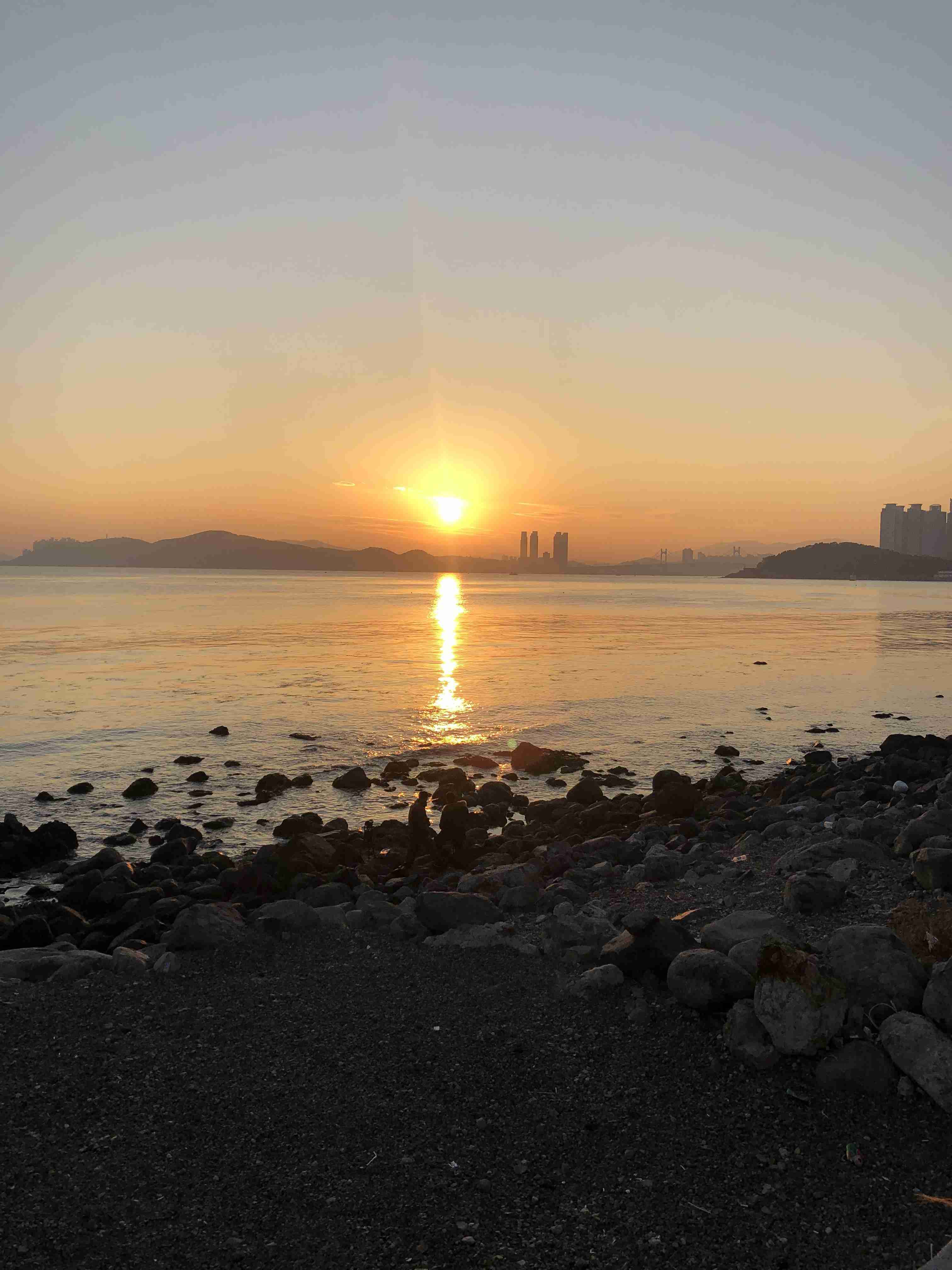 自分で撮った海外の写真を貼ってどこの国か当ててもらうトピ