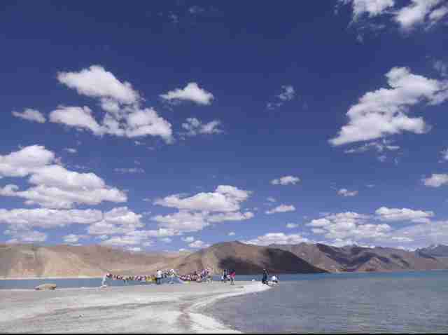 自分で撮った海外の写真を貼ってどこの国か当ててもらうトピ