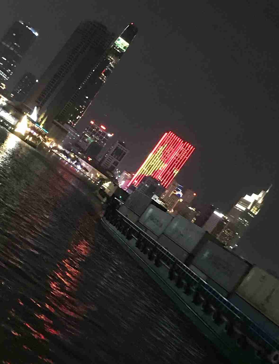 自分で撮った海外の写真を貼ってどこの国か当ててもらうトピ