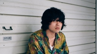 King Gnu、井口理が滝行しながら宣伝…！　楽曲とのギャップがすごい新譜CMが体張りすぎで話題に