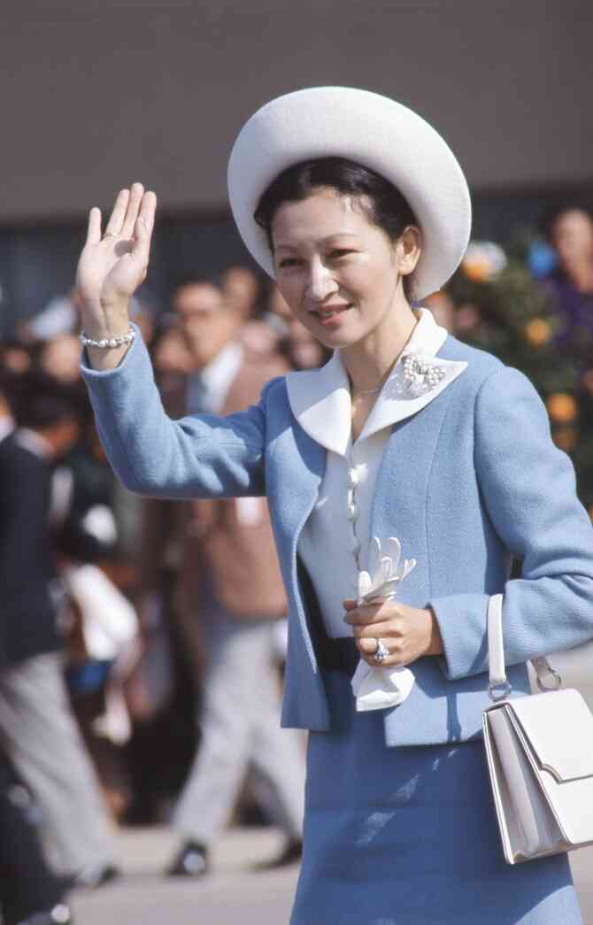 https://up.gc-img.net/post_img/2023/09/7ULaAnQWeGh4Uk2_5h5yZ_4842.jpeg