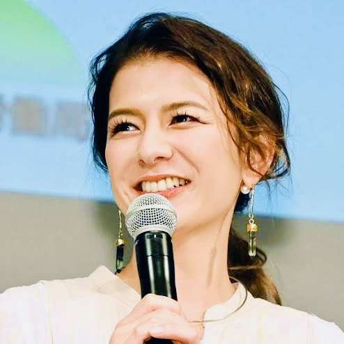 超美人とそこそこ美人、どちらが生きやすいと思いますか