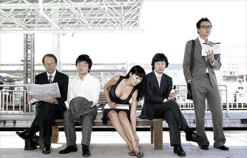 透け感のあるトップスのインナーって何着てますか？