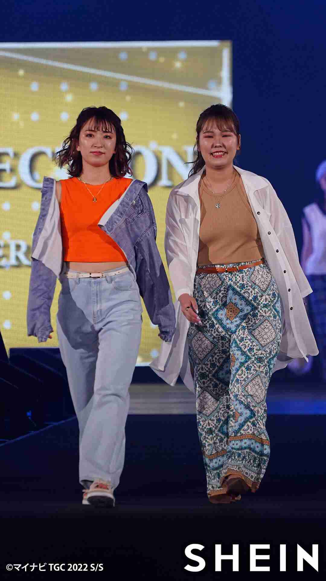 中条あやみ、結婚後初ランウェイ　クールなダークメイクで圧巻ランウェイ