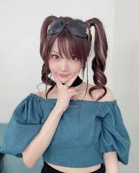 「この見た目で38歳とか絶対バグってる」人気女性歌手の年齢報告にネット驚き「20代前半にしか見えない」
