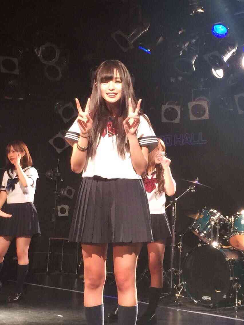 「もうやめて！ 痛い痛い痛い！」“大好きなママ”に呪いをかけられて「整形した」女子中学生モデルの不幸