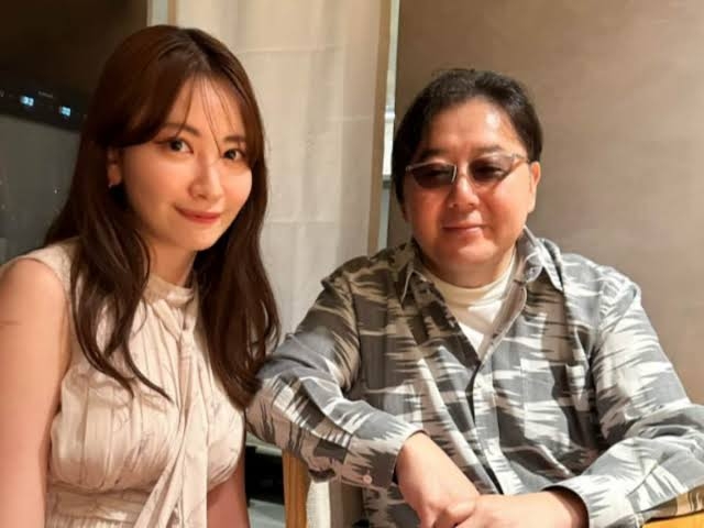 AKB48柏木由紀、ふんわり美バスト披露 初スタイルブックで等身大の魅力収録<いくつになったって、アイドル>