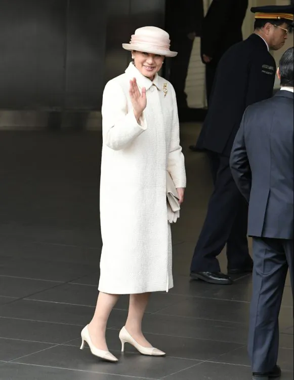 カップ&ソーサーどちらかが割れたらどうしてますか?