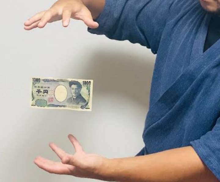 浮いたお金を報告して喜ぶトピ