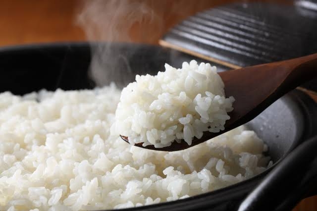 身長と体重と好物を述べるトピ
