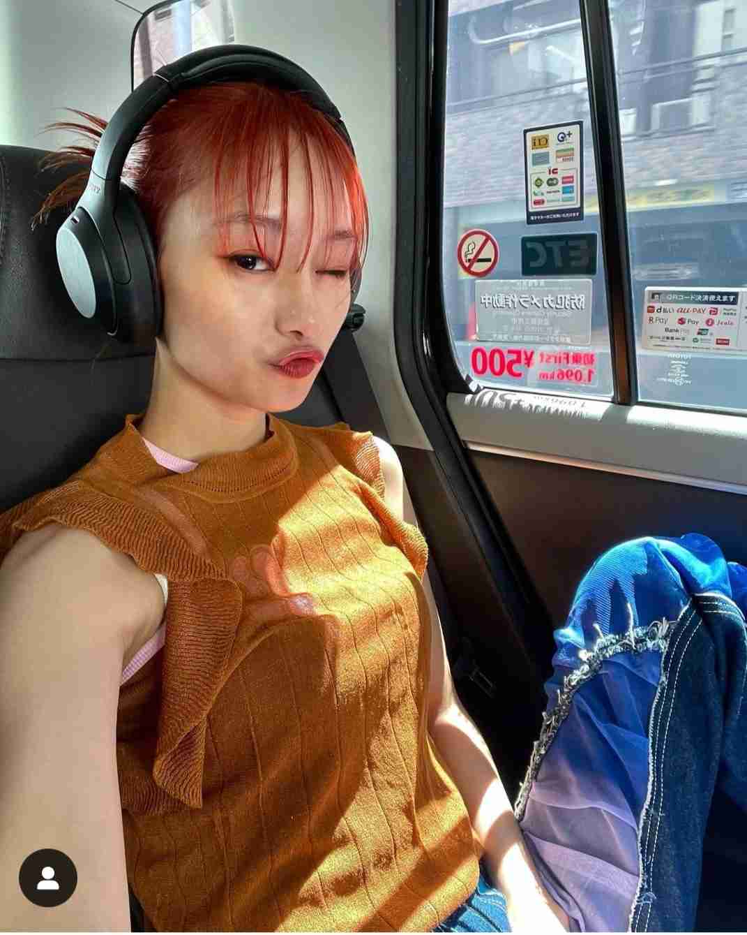 忽那汐里、激変した30歳現在の姿…ド派手な赤髪姿で「ギャル」と話題！「家政婦のミタ」から12年