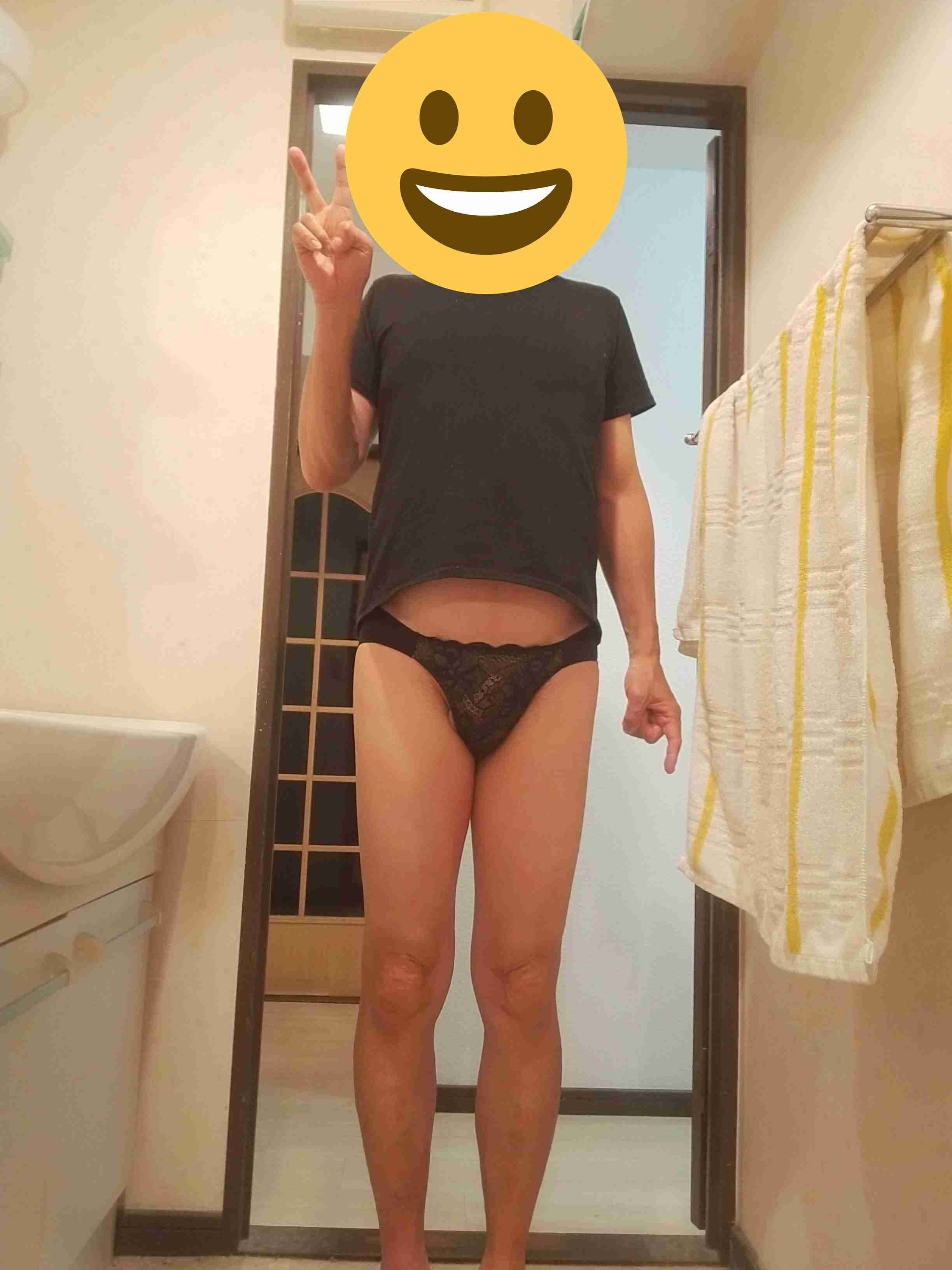 今どんな服着てますか(夏服？秋服？)