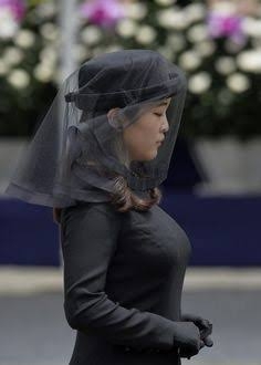体型が変わり、着る回数も限られるなかで「喪服」をどうする?葬儀前のバタバタに、物価高…。最早「レンタル」でいいのでは