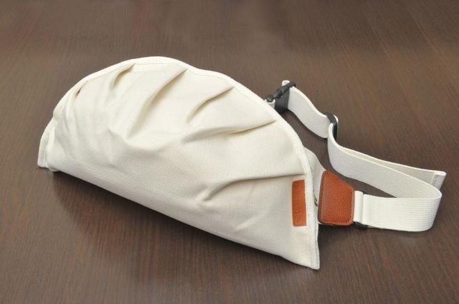 みんな持ってる、ユニクロの餃子型バッグ。即完するほど人気の理由を検証