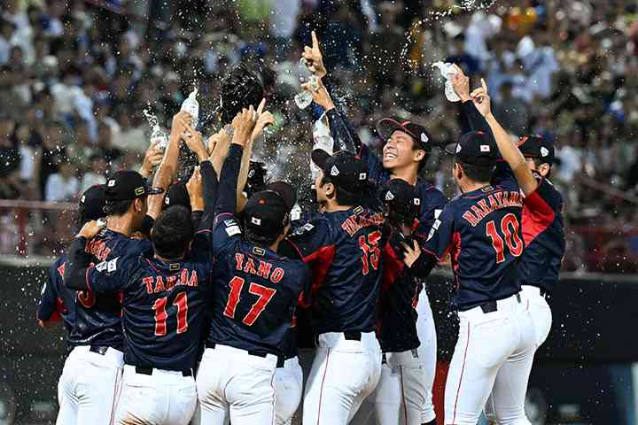 【Uー18野球W杯・決勝】日本が悲願の初優勝で世界一！ 台湾に逆転勝ち エース前田が7回4安打1失点の完投 3連続バント攻勢で逆転