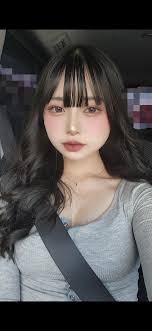 人気TikToker、自身の写真が「AI生成」と疑われ「うれしかった」と報告　“CGと誤解されるルックス”に「余裕でAI超えてる」の声