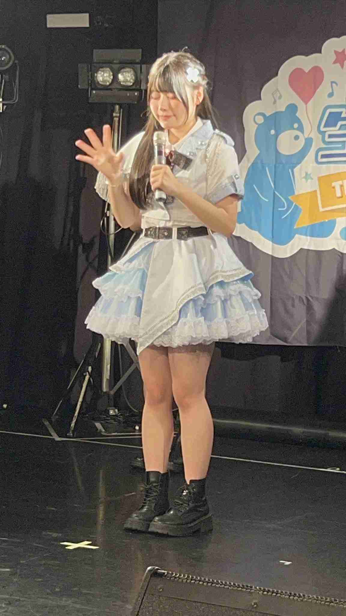 人気TikToker、自身の写真が「AI生成」と疑われ「うれしかった」と報告　“CGと誤解されるルックス”に「余裕でAI超えてる」の声