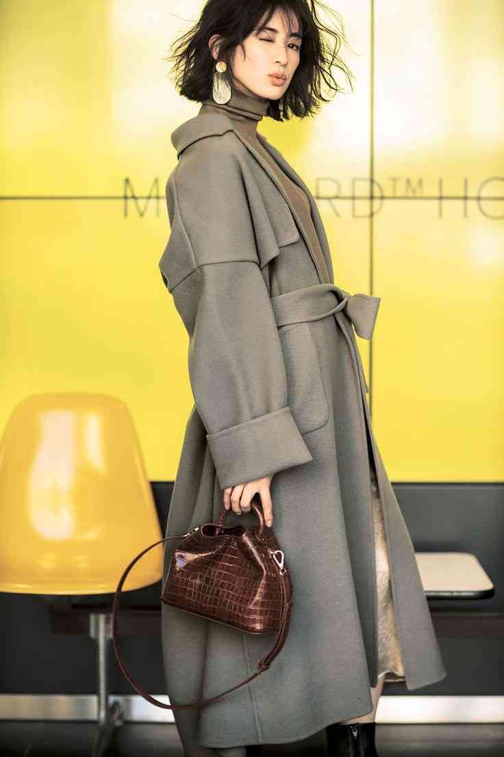 モデル歴30年目の高垣麗子、引っ込み思案で不器用・二度の離婚・シングルマザー…“キラキラしていない日常”のなかで見つけた『好き』を綴った著書発売