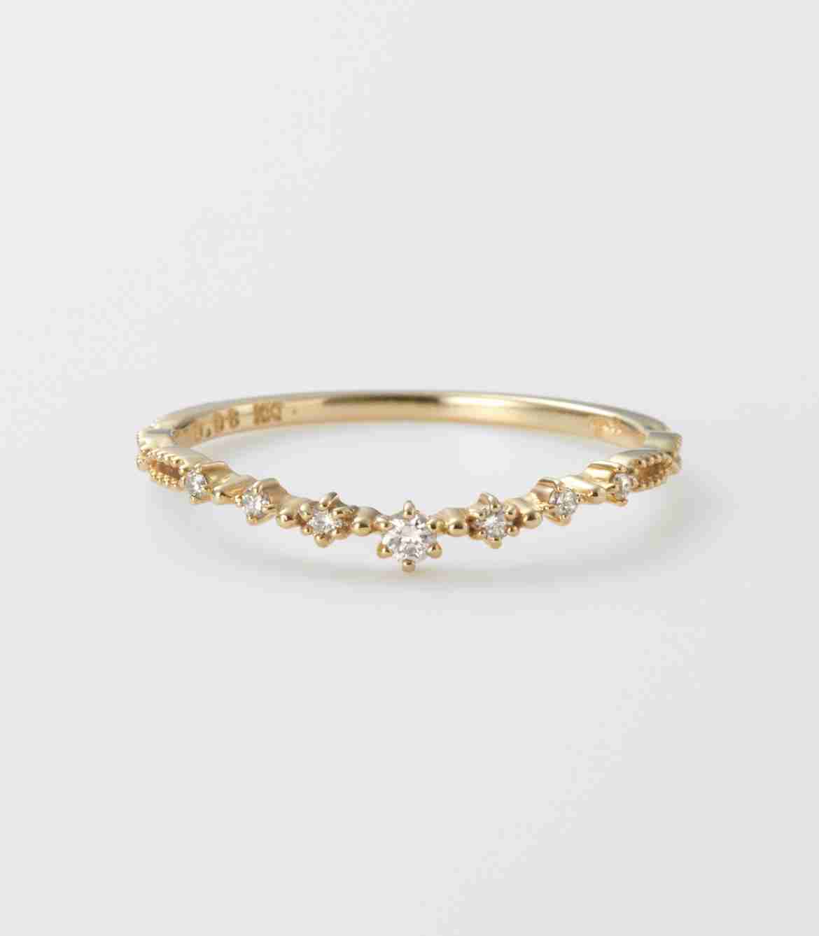 指輪のおしゃれを楽しんでるガールさん【結婚指輪以外】