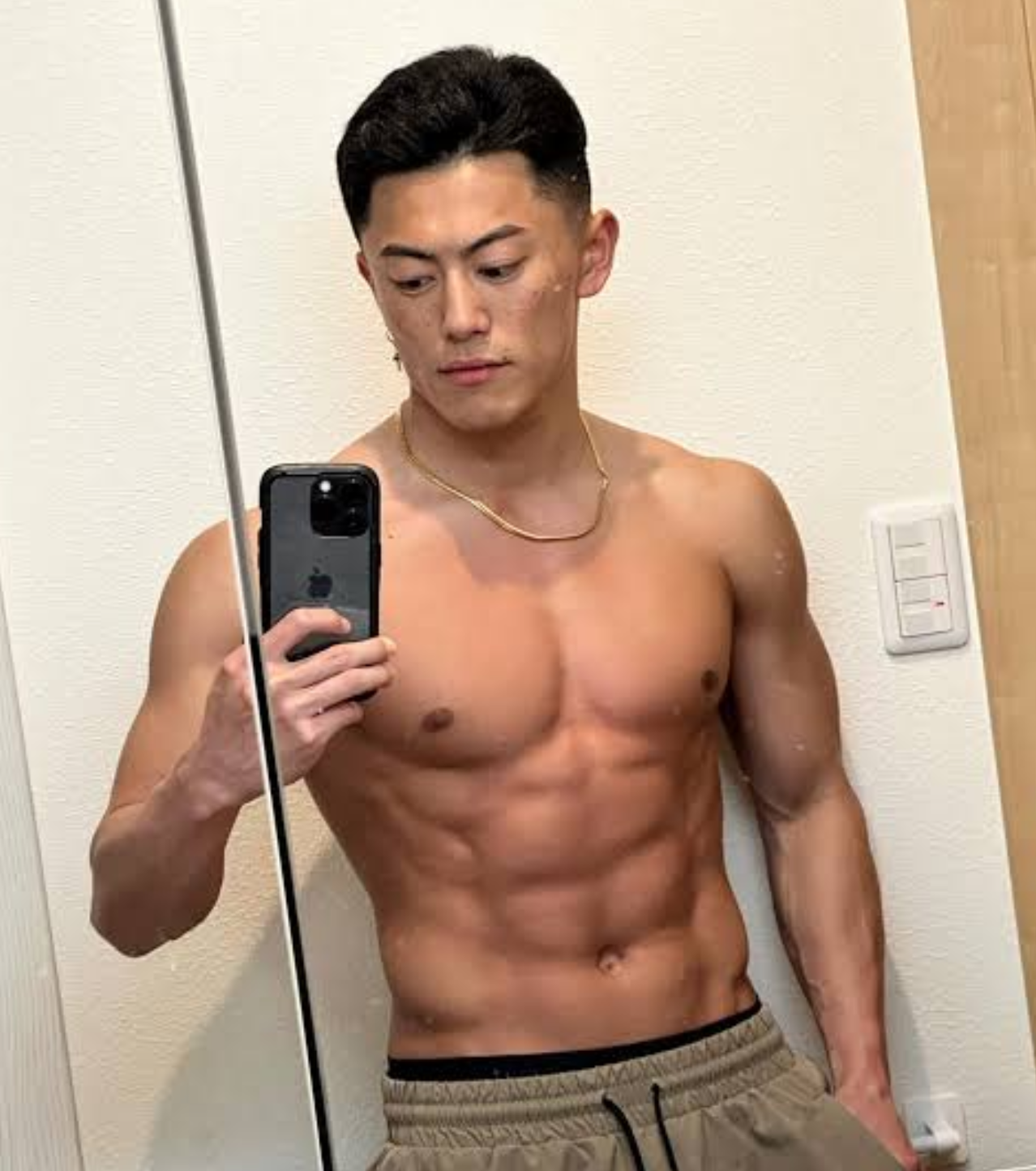 「157万円」チャンネル開設4か月で初収益　人気爆発YouTuber「昔の俺らからしたら考えられない」