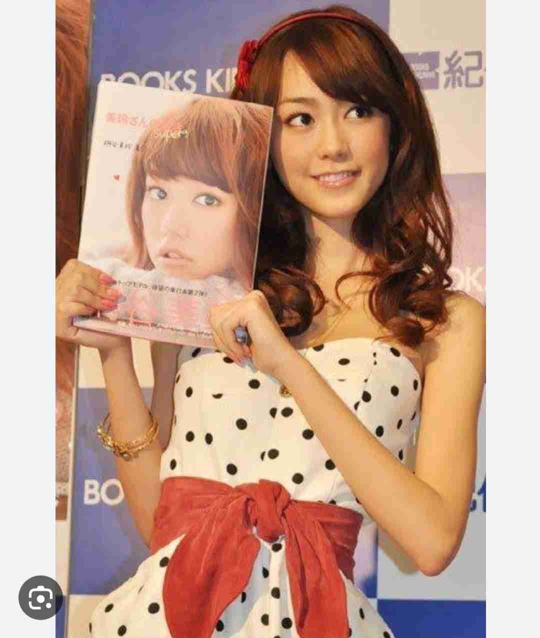 9頭身がすぎる!桐谷美玲 ハイブランド着こなしに「美しすぎて溜息」「なぜこれほどまでに美しく」