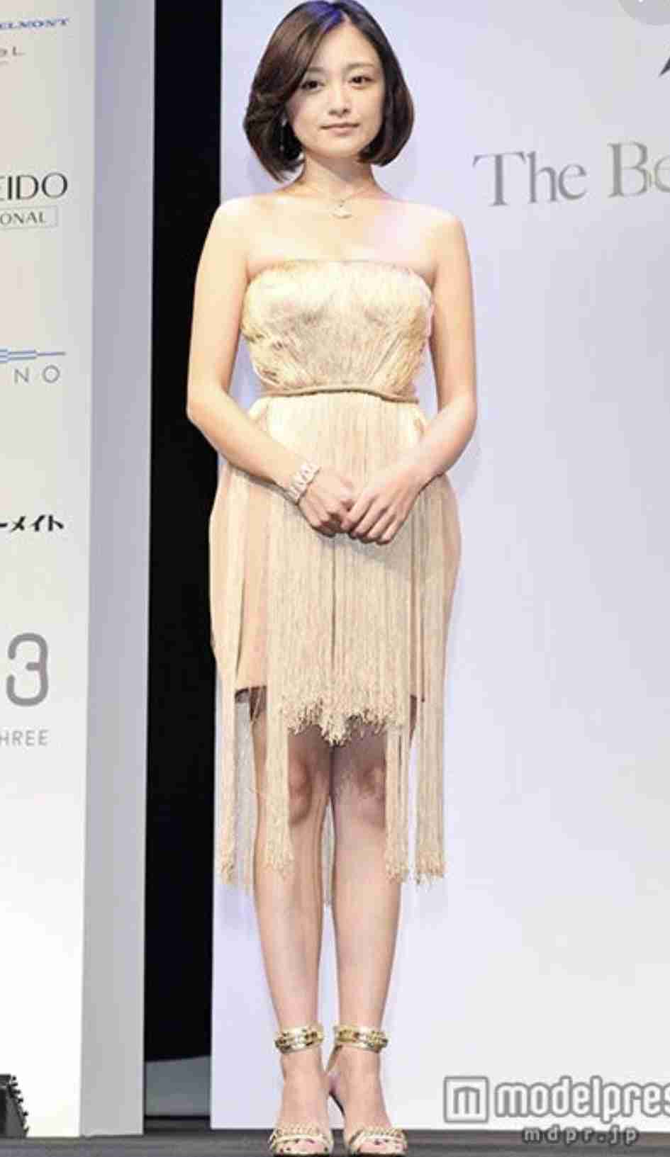 【美脚大賞】内田有紀＆上戸彩＆今田美桜＆天翔天音が受賞　各世代で豪華競演