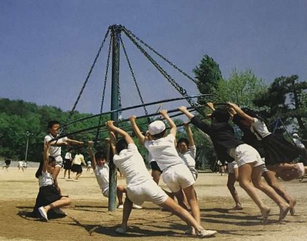 子供時代の危険な行動や遊び