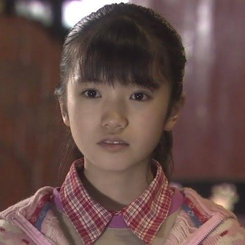 元天才子役の美山加恋、26歳に成長した現在…茶髪＆ネイルで大人顔「すてきな女性」りんちゃんから19年